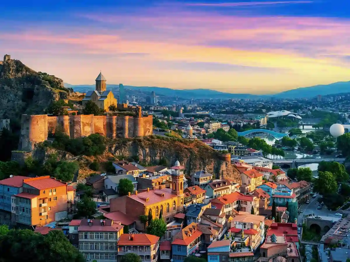 10 أسباب لزيارة جورجيا هوليدي وي للسياحة والسفر